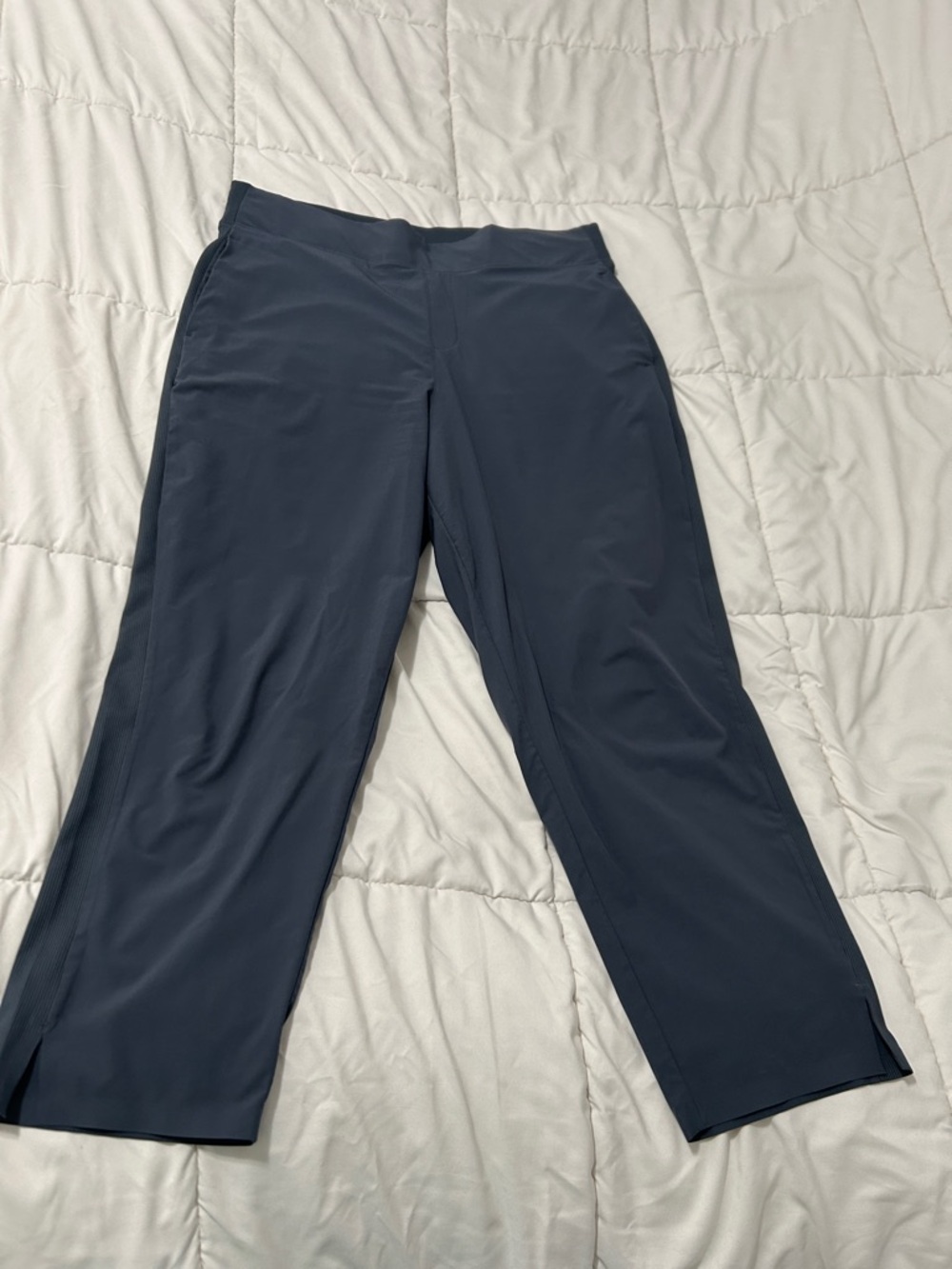 Women's Navy Cropped Straight-Leg Pants